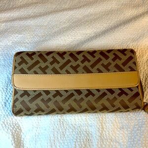 Talbots Brown and Tan Patterned Clutch wallets